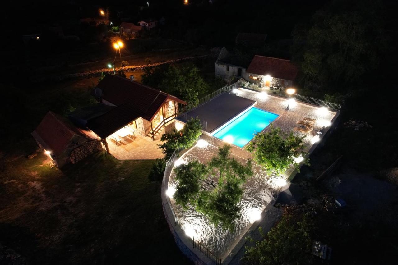 Lecevica Patakun Holiday Home For 5, With Heated Pool מראה חיצוני תמונה